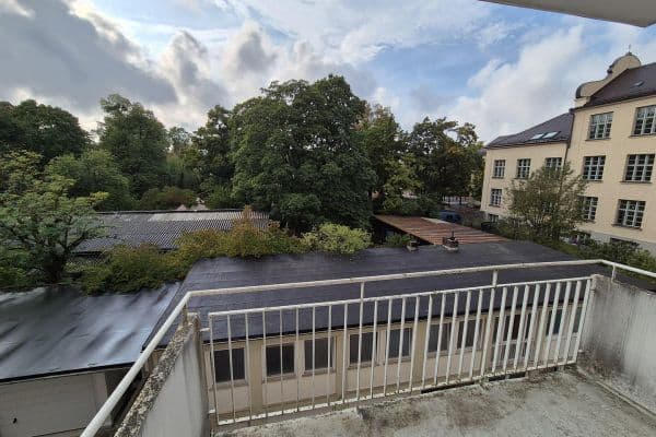 Prenájom bytu 2-izbový 55 m², München, Bavorsko Prenájom bytu 2-izbový 55 m², München, Bavorsko