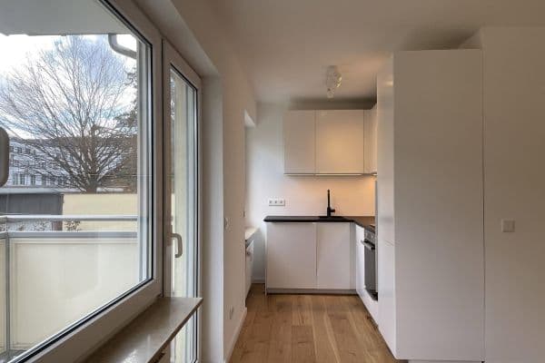 Prenájom bytu 2-izbový 51 m², München, Bavorsko Prenájom bytu 2-izbový 51 m², München, Bavorsko