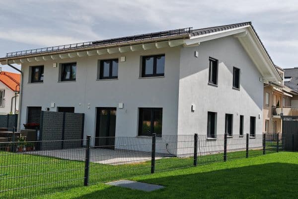Predaj domu 153 m², pozemek 206 m², Brunnthal, Bavorsko Predaj domu 153 m², pozemek 206 m², Brunnthal, Bavorsko