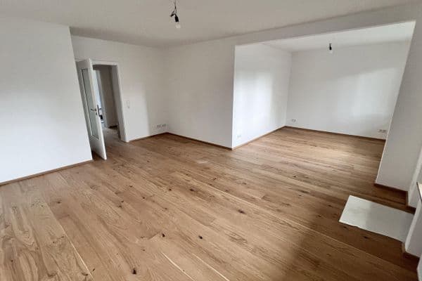 Prenájom bytu 3-izbový 83 m², Niederdonker Str. 9, Düsseldorf, Severné Porýnie - Westfálsko Prenájom bytu 3-izbový 83 m², Niederdonker Str. 9, Düsseldorf, Severné Porýnie - Westfálsko