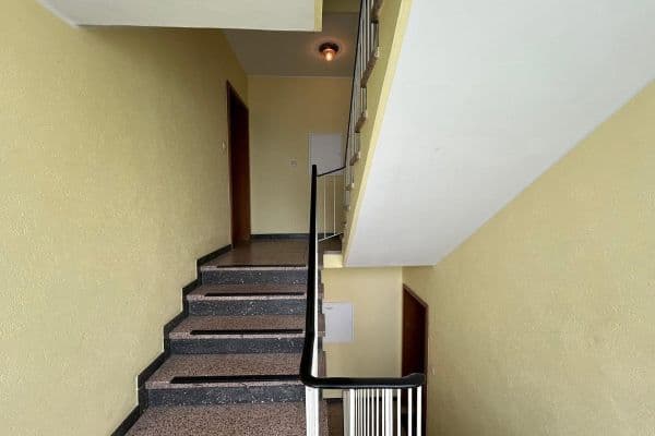 Prenájom bytu 3-izbový 65 m², Velbert Prenájom bytu 3-izbový 65 m², Velbert