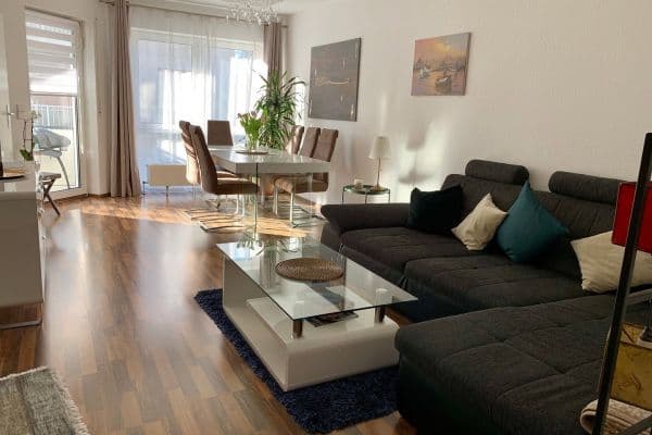 Prenájom bytu 3-izbový 80 m², Ferdinand Scholling Ring 8, Frankfurt Prenájom bytu 3-izbový 80 m², Ferdinand Scholling Ring 8, Frankfurt