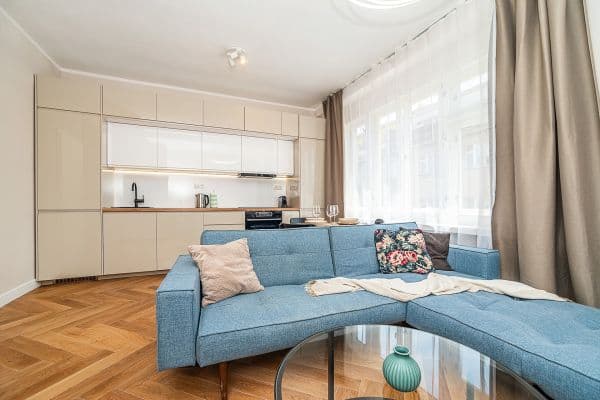 Predaj bytu 1-izbový 35 m², Pobřežní, Praha Predaj bytu 1-izbový 35 m², Pobřežní, Praha