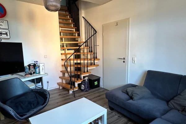 Prenájom bytu 4-izbový 80 m², Stuttgart, Bádensko-Wurttembersko Prenájom bytu 4-izbový 80 m², Stuttgart, Bádensko-Wurttembersko