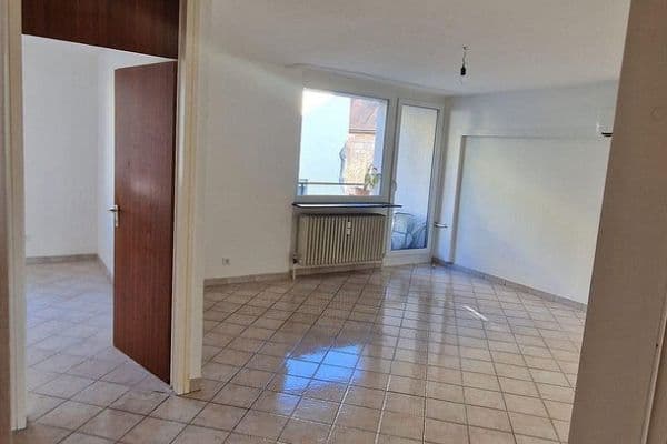 Prenájom bytu 3-izbový 75 m², Fürther Straße 3, Zirndorf Prenájom bytu 3-izbový 75 m², Fürther Straße 3, Zirndorf