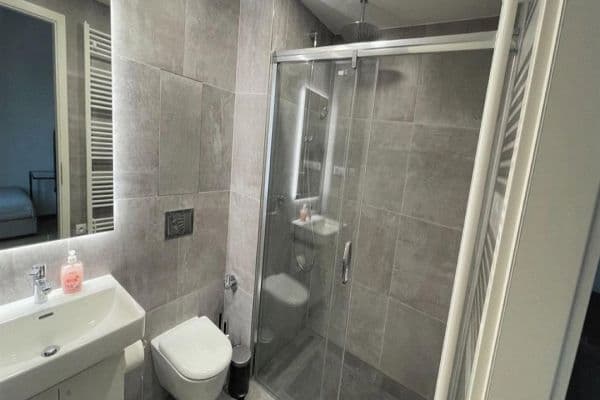 Prenájom bytu 1-izbový 33 m², Herbststraße 101 14/2, Wien, Viedeň Prenájom bytu 1-izbový 33 m², Herbststraße 101 14/2, Wien, Viedeň