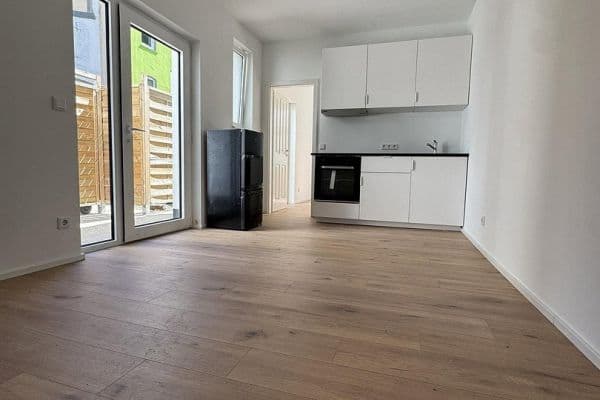 Prenájom bytu 2-izbový 33 m², Birkenstraße 147, Düsseldorf, Severné Porýnie - Westfálsko Prenájom bytu 2-izbový 33 m², Birkenstraße 147, Düsseldorf, Severné Porýnie - Westfálsko