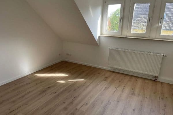 Prenájom bytu 3-izbový 83 m², Beckestr. 86, Schwerte Prenájom bytu 3-izbový 83 m², Beckestr. 86, Schwerte