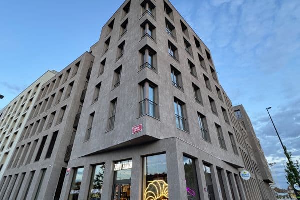Predaj bytu 2-izbový 57 m², Toyen, Praha Predaj bytu 2-izbový 57 m², Toyen, Praha