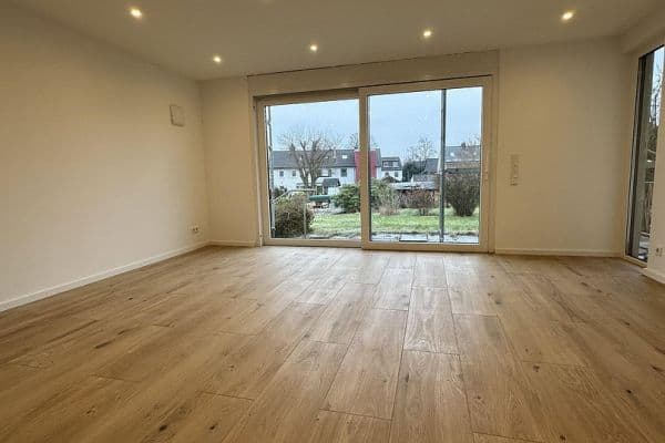 Prenájom bytu 4-izbový 89 m², Sankt-Peter-Weg 14, Schwerte, Severné Porýnie - Westfálsko Prenájom bytu 4-izbový 89 m², Sankt-Peter-Weg 14, Schwerte, Severné Porýnie - Westfálsko