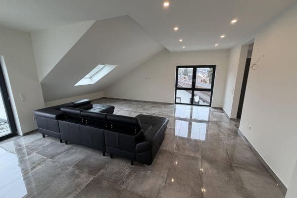 Predaj bytu 4-izbový 141 m², Wiesloch Predaj bytu 4-izbový 141 m², Wiesloch