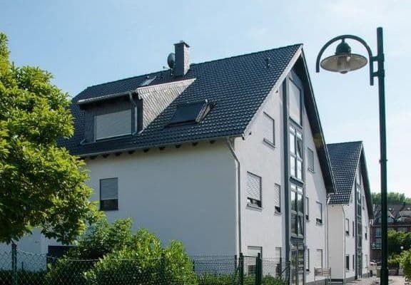 Prenájom bytu 5-izbový 170 m², Niederkassel-Rheidt Prenájom bytu 5-izbový 170 m², Niederkassel-Rheidt