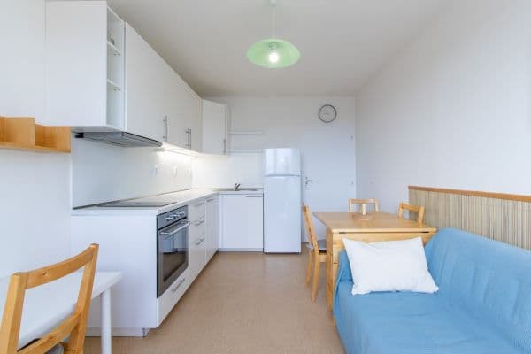 Prenájom bytu 2-izbový 39 m², Bryksova, Praha Prenájom bytu 2-izbový 39 m², Bryksova, Praha