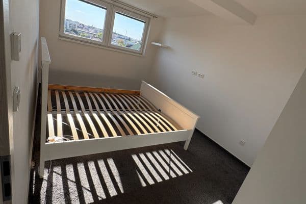 Prenájom bytu 2-izbový 52 m², Dvorská, Olomouc Prenájom bytu 2-izbový 52 m², Dvorská, Olomouc