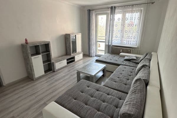 Prenájom bytu 3-izbový 65 m², Šalviová, Bratislava Prenájom bytu 3-izbový 65 m², Šalviová, Bratislava