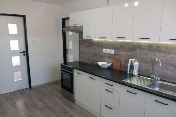 Prenájom bytu 2-izbový 60 m², Obránců míru, Březnice Prenájom bytu 2-izbový 60 m², Obránců míru, Březnice