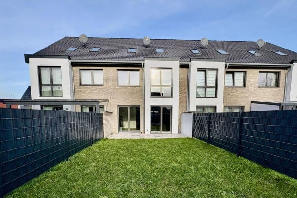 Predaj domu 179 m², pozemek 240 m², Willich Predaj domu 179 m², pozemek 240 m², Willich