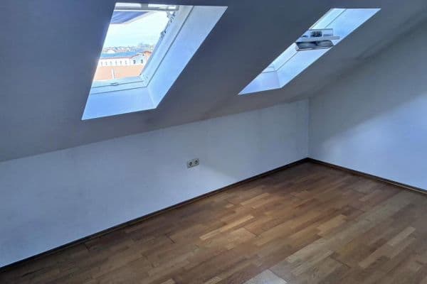 Prenájom bytu 1-izbový 50 m², Langquaid Prenájom bytu 1-izbový 50 m², Langquaid