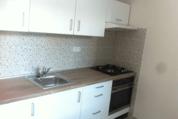 Prenájom bytu 1-izbový 35 m², Komenského náměstí, Rosice Prenájom bytu 1-izbový 35 m², Komenského náměstí, Rosice
