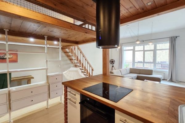 Prenájom bytu 1-izbový 62 m², Novobohdalecká, Praha Prenájom bytu 1-izbový 62 m², Novobohdalecká, Praha