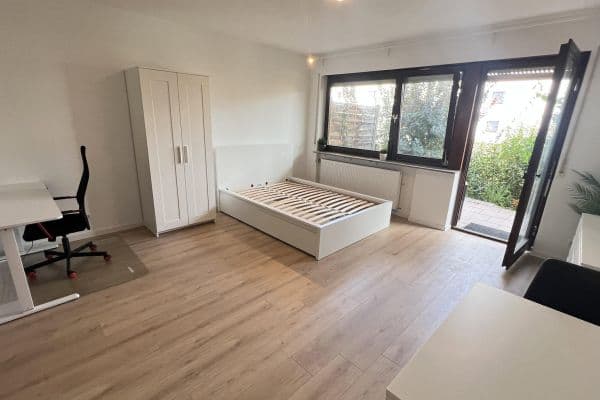 Prenájom bytu 1-izbový 31 m², Brucknerstr. 3, Leutenbach Prenájom bytu 1-izbový 31 m², Brucknerstr. 3, Leutenbach