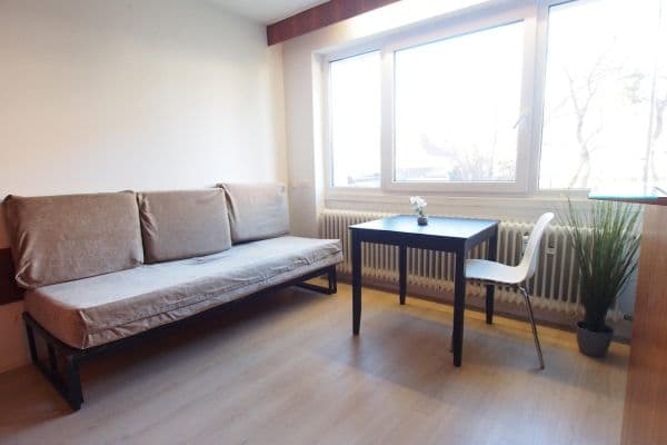 Prenájom bytu 1-izbový 19 m², Kreuzerweg 33, München, Bavorsko Prenájom bytu 1-izbový 19 m², Kreuzerweg 33, München, Bavorsko
