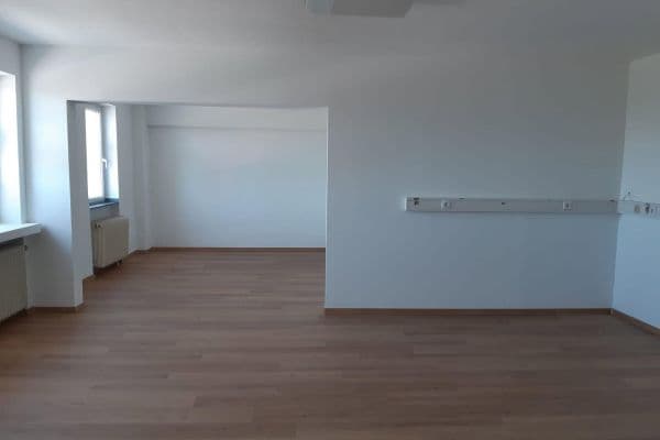 Prenájom nebytového priestoru 1.000 m², Münchener Straße 73, Essen Prenájom nebytového priestoru 1.000 m², Münchener Straße 73, Essen