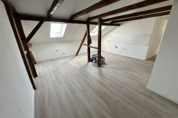 Prenájom bytu 3-izbový 78 m², Bergstraße 56, Apolda Prenájom bytu 3-izbový 78 m², Bergstraße 56, Apolda