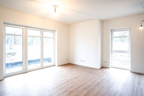 Prenájom bytu 3-izbový 80 m², Carl-Adam-Petri-Straße, Brandenburg - Potsdam Prenájom bytu 3-izbový 80 m², Carl-Adam-Petri-Straße, Brandenburg - Potsdam