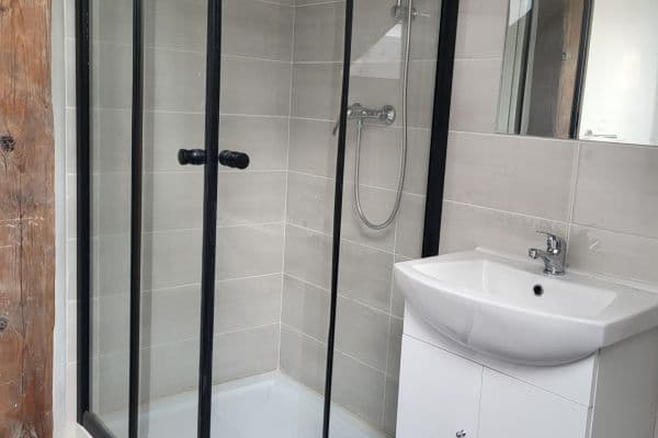 Prenájom bytu 1-izbový 29 m², Průmyslová, Svojšovice Prenájom bytu 1-izbový 29 m², Průmyslová, Svojšovice