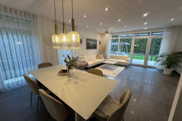 Predaj domu 154 m², pozemek 450 m², Nürtingen Predaj domu 154 m², pozemek 450 m², Nürtingen