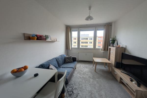 Prenájom bytu 2-izbový 41 m², Přímětická, Praha Prenájom bytu 2-izbový 41 m², Přímětická, Praha