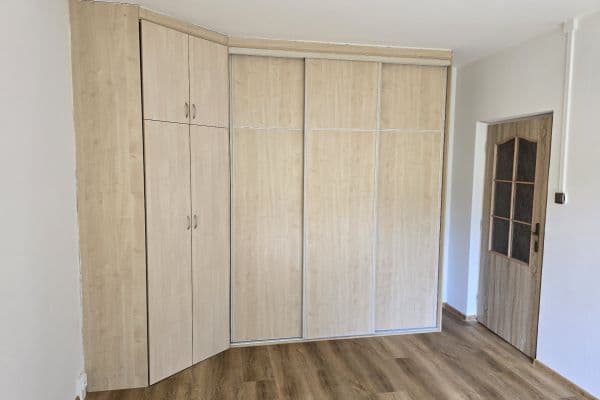 Prenájom bytu 2-izbový 36 m², Beethovenova, Frýdek-Místek Prenájom bytu 2-izbový 36 m², Beethovenova, Frýdek-Místek