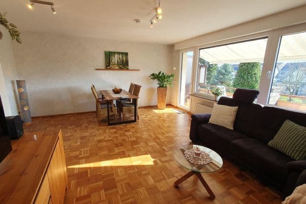 Prenájom bytu 2-izbový 60 m², Essen Prenájom bytu 2-izbový 60 m², Essen