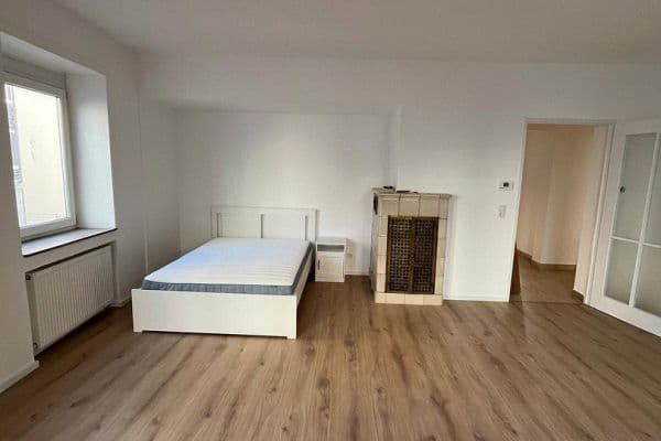 Prenájom bytu 20 m², Ludwigshafen, Porýnie-Falcko Prenájom bytu 20 m², Ludwigshafen, Porýnie-Falcko