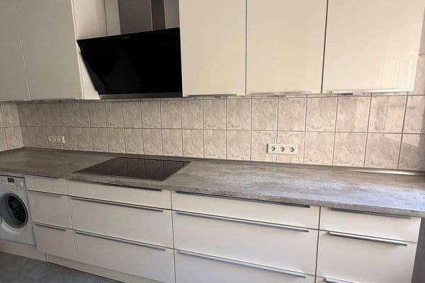 Prenájom bytu 4-izbový 119 m², Emil-Heckel-Str. 12, Mannheim Prenájom bytu 4-izbový 119 m², Emil-Heckel-Str. 12, Mannheim