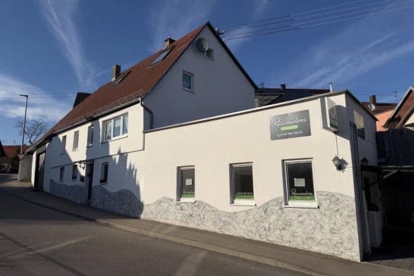 Predaj domu 187 m², pozemek 570 m², Gerstetter Strasse.1, Söhnstetten Predaj domu 187 m², pozemek 570 m², Gerstetter Strasse.1, Söhnstetten
