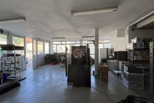 Prenájom nebytového priestoru 185 m², Heilbronn, Bádensko-Wurttembersko Prenájom nebytového priestoru 185 m², Heilbronn, Bádensko-Wurttembersko