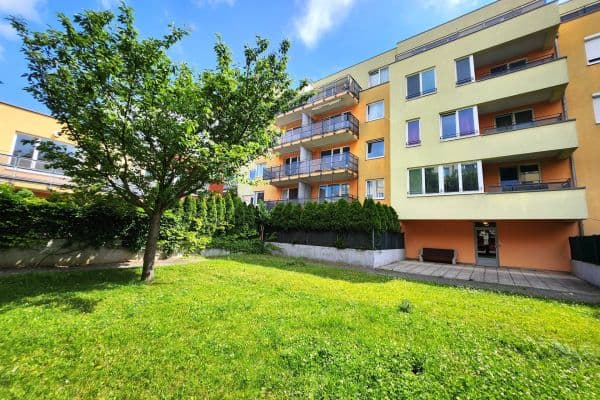 Predaj bytu 2-izbový 46 m², Werichova, Praha Predaj bytu 2-izbový 46 m², Werichova, Praha
