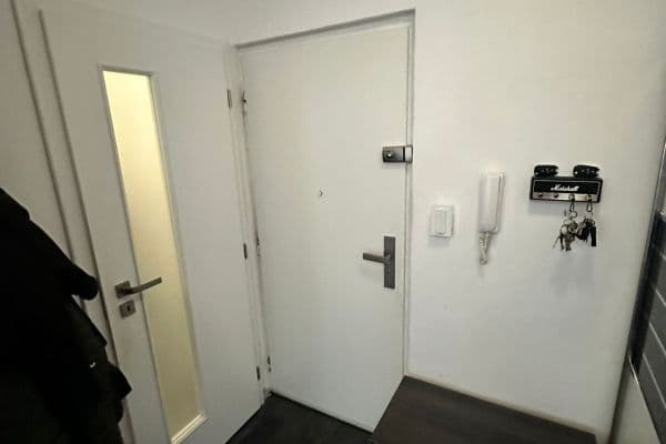 Prenájom bytu 2-izbový 67 m², Jungmannova, Hradec Králové Prenájom bytu 2-izbový 67 m², Jungmannova, Hradec Králové