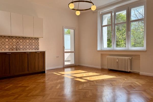 Prenájom bytu 2-izbový 60 m², Obora, Vlašim Prenájom bytu 2-izbový 60 m², Obora, Vlašim