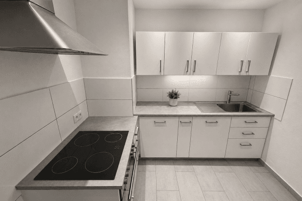 Prenájom bytu 2-izbový 56 m², Hannover, Dolné Sasko Prenájom bytu 2-izbový 56 m², Hannover, Dolné Sasko