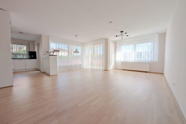 Prenájom bytu 3-izbový 93 m², Backnang Prenájom bytu 3-izbový 93 m², Backnang