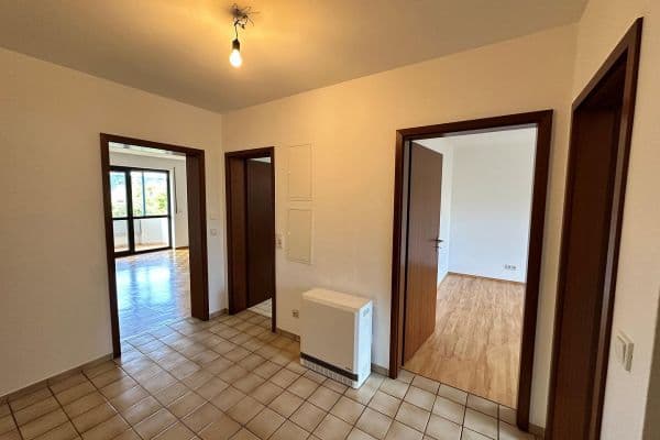 Prenájom bytu 3-izbový 77 m², Im Hopfengarten, Trier Prenájom bytu 3-izbový 77 m², Im Hopfengarten, Trier