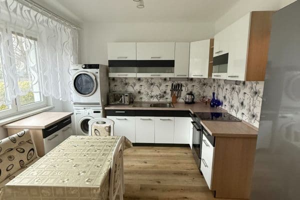 Prenájom bytu 1-izbový 37 m², Kralupská, Brandýs nad Labem-Stará Boleslav Prenájom bytu 1-izbový 37 m², Kralupská, Brandýs nad Labem-Stará Boleslav
