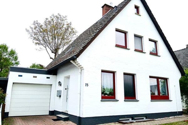 Predaj domu 103 m², pozemek 983 m², Schwanwede Predaj domu 103 m², pozemek 983 m², Schwanwede