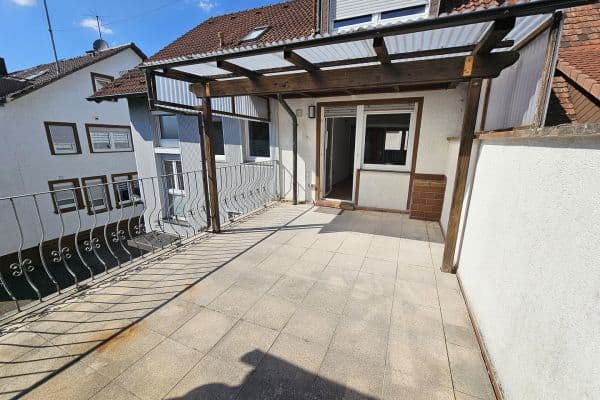 Prenájom bytu 4-izbový 120 m², Stutensee Blankenloch Prenájom bytu 4-izbový 120 m², Stutensee Blankenloch