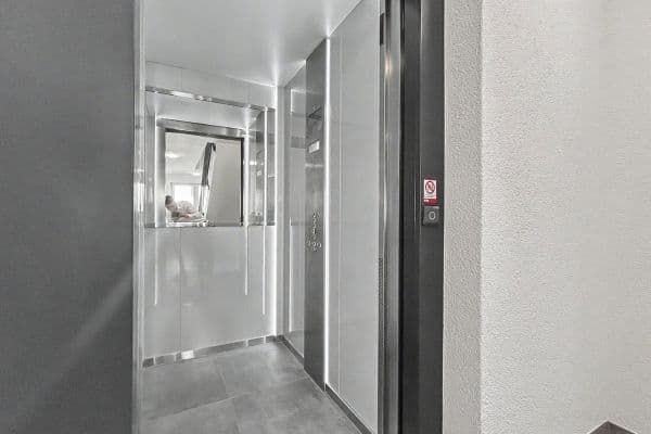 Prenájom bytu 3-izbový 70 m², Köln, Severné Porýnie - Westfálsko Prenájom bytu 3-izbový 70 m², Köln, Severné Porýnie - Westfálsko