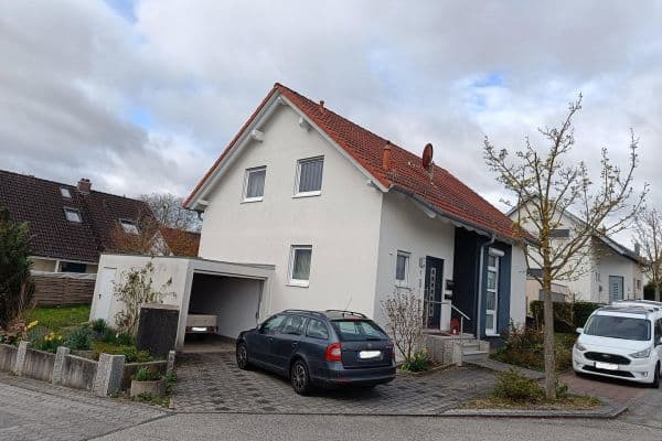 Prenájom domu 127 m², pozemek 475 m², Wiernsheim Prenájom domu 127 m², pozemek 475 m², Wiernsheim