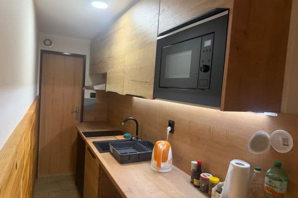 Prenájom bytu 1-izbový 33 m², Karlovarská, Řevničov Prenájom bytu 1-izbový 33 m², Karlovarská, Řevničov